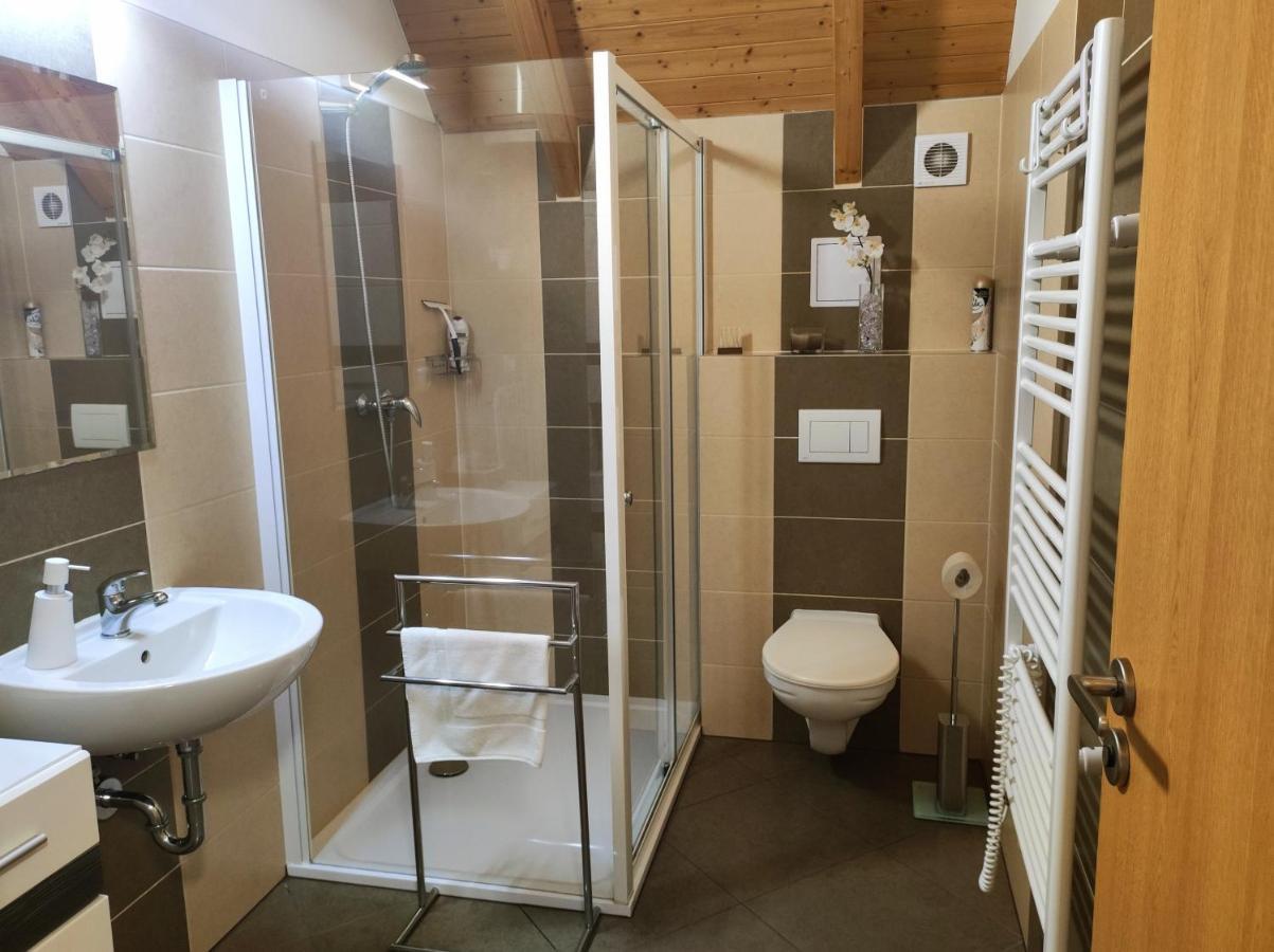 Apartman A2 雷德尼斯 外观 照片